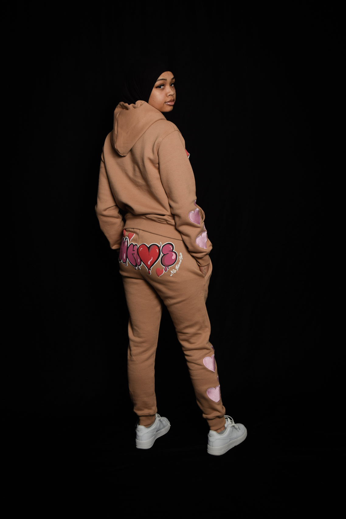 “No HandOuts💕” Female Sweat Suits