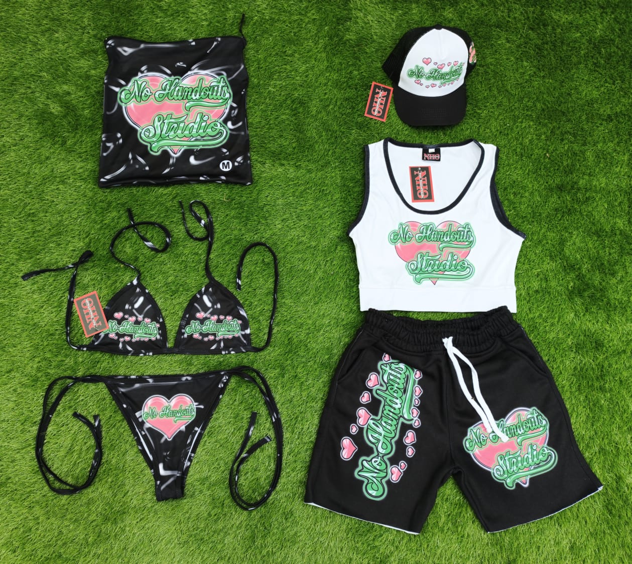 🔥 No HandOuts 5-Piece Female Set 🔥